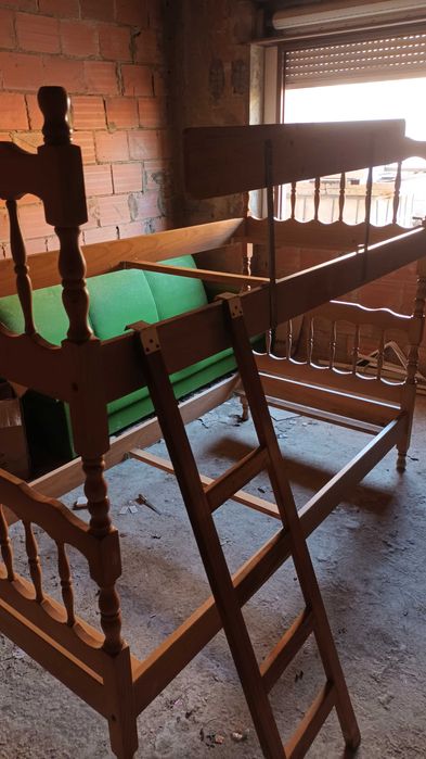 Beliche com 2 camas solteiro