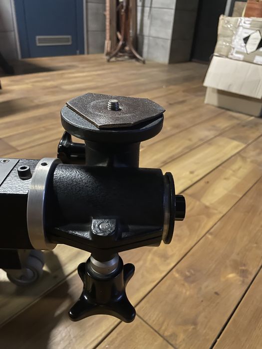 Профисиональный студийный фото штатив Plaubel