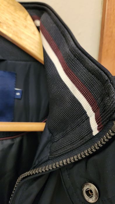 Blusão Sacoor  com carapuço