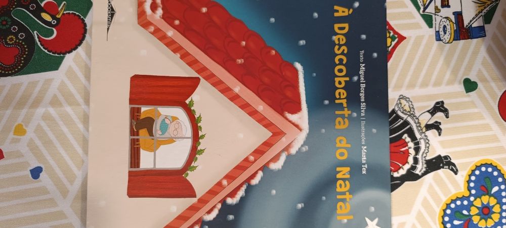 Livro À descoberta do Natal