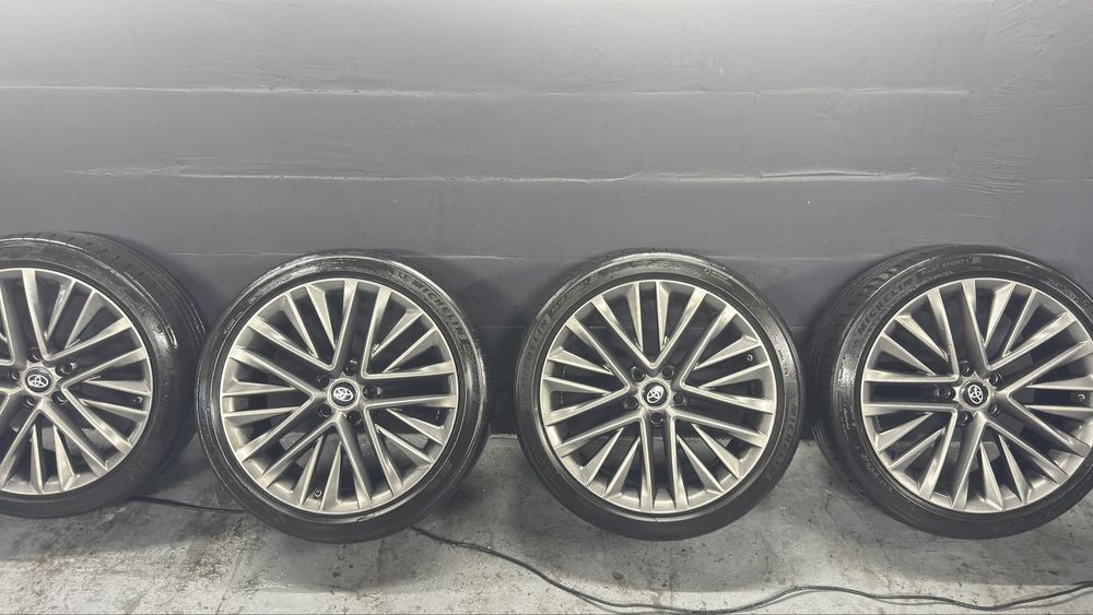 Michelin Pilot Sport 4 225/45/19 резина