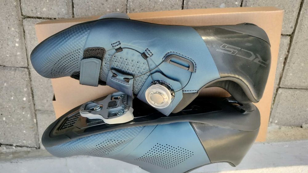 Sapatos Shimano de estrada novos nr 43