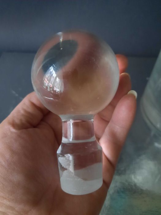 duża, szlifowana karafka- szkło PRL