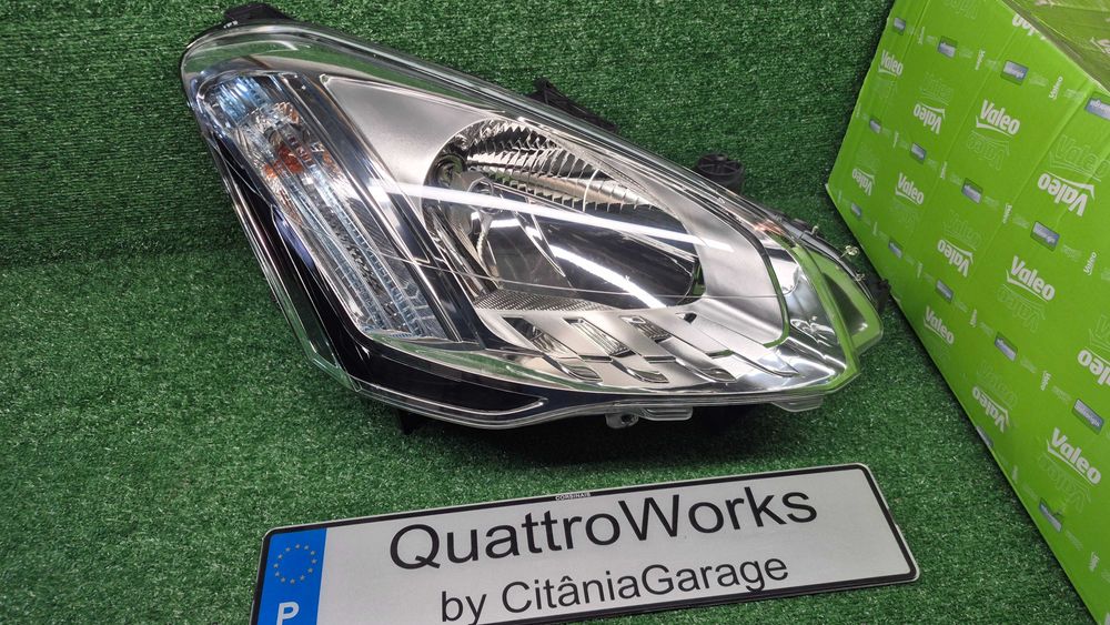 CITROEN BERLINGO/PEUGEOT PARTNER- ÓTICA DIREITA NOVA EMB. VALEO 044786