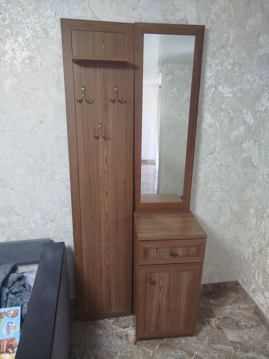 Вішалка прихожа для каридорів