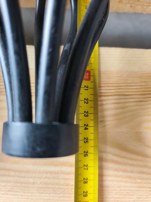 Żeliwne nogi do łóżka IKEA
