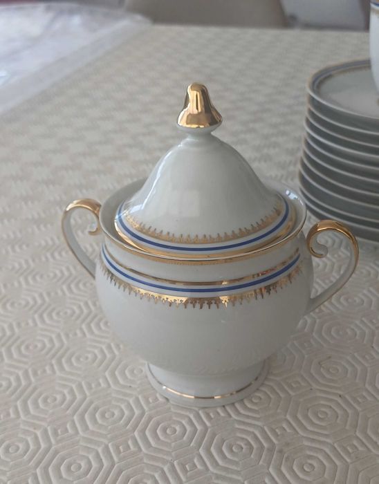 Serviço de café da marca Spal