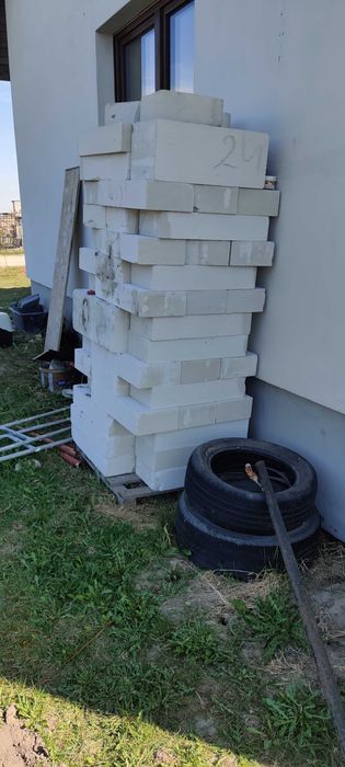 Pustaki h+h sprzedam