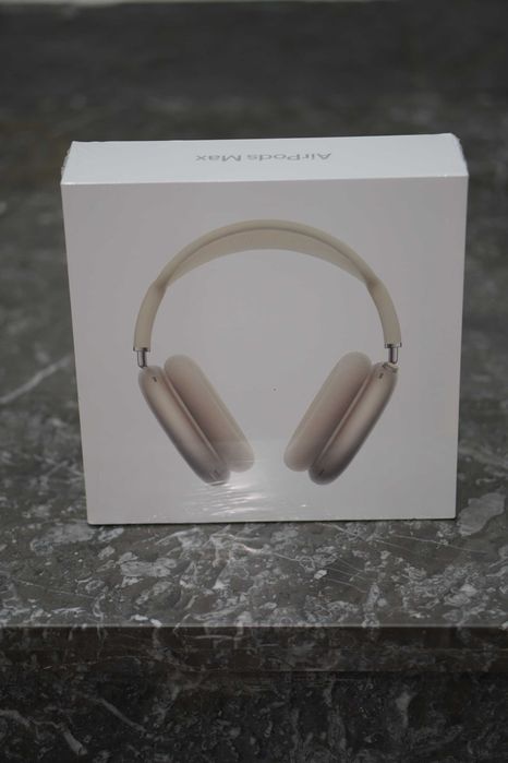 Apple AirPods Max Headphones Starlight