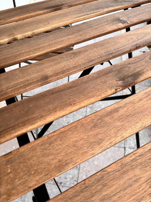 Vendo mesa e cadeiras de jardim/esplanada de casa