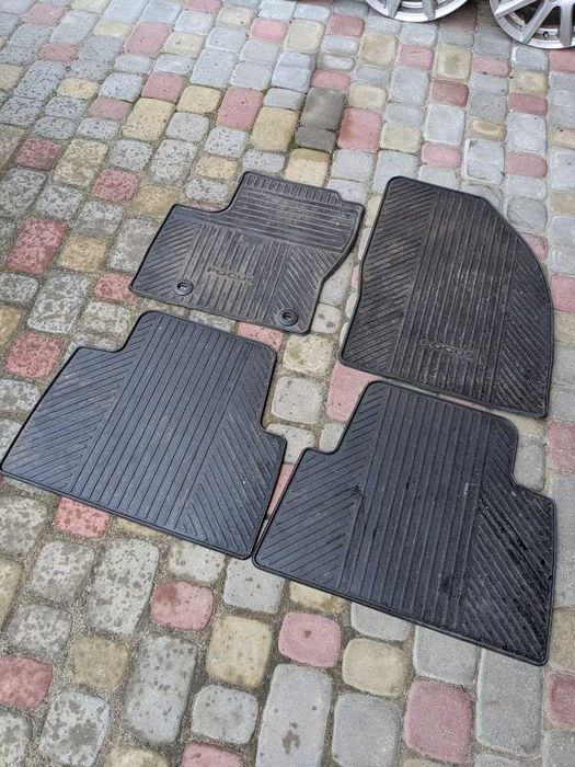 Коврики Ford Focus/C Max 3M5J-R13011-FC