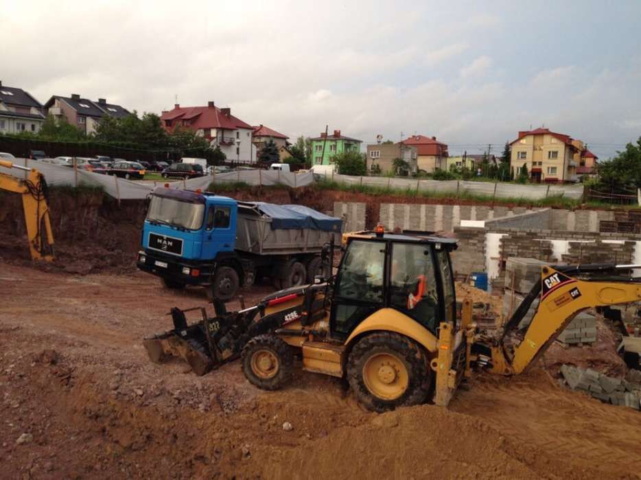 ODŚNIEŻANIE usł. koparką - koparko ładowarką.Transport materiałów syp