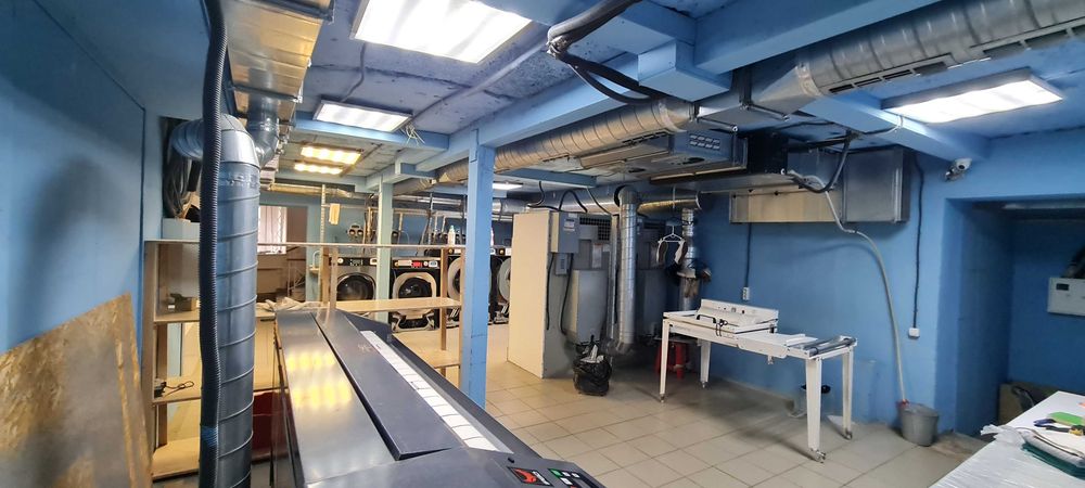 Продаж приміщення. 500 кв.м. вул. Маріупольська. Фасад.