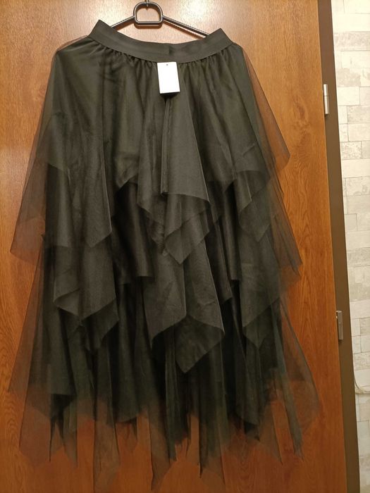 Czarna tiulowa spódnica