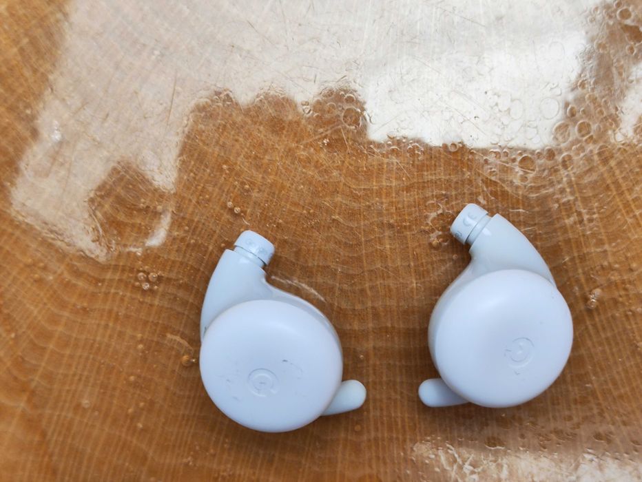 Google Pixel Buds A-Series Adaptive Sound