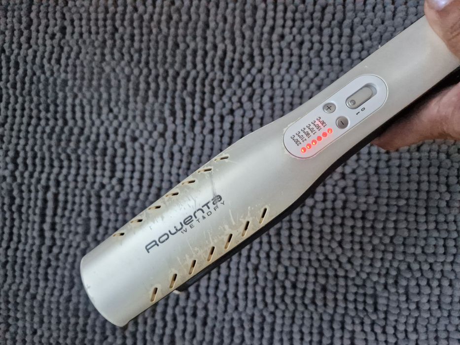 Prancha Rowenta wet & dry