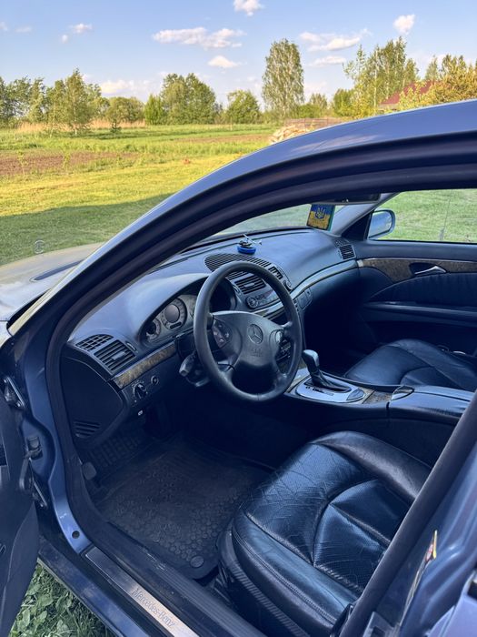 Mercedes w211 E270