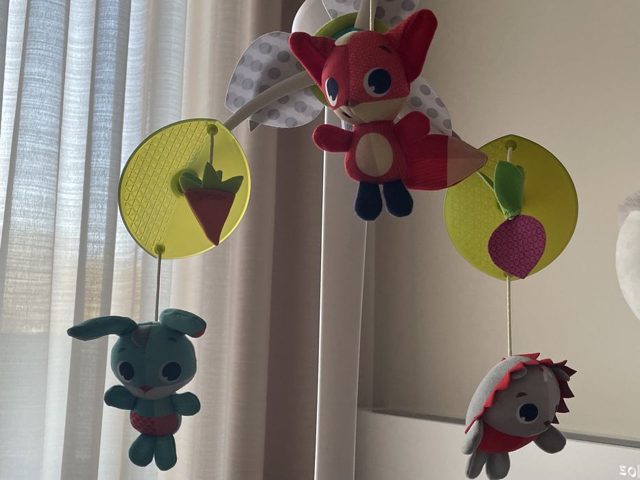 Tinylove para colocar no berço do bebé