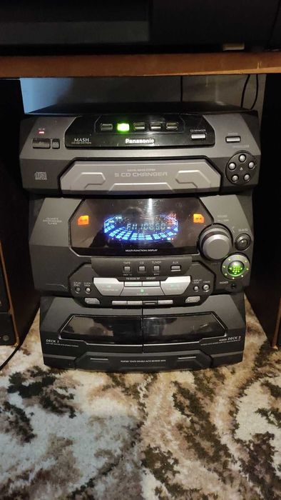 Музикальний центр Панасоник SA-AK 17 зібраный в Германії.