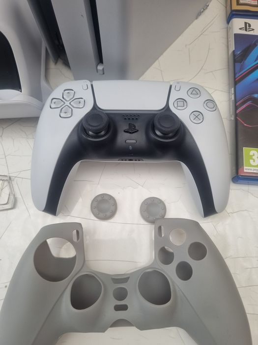 Aceito Ps5 slim com Leitor como parte do pagamento + 540€ de Acerto monetário da parte do comprador !!