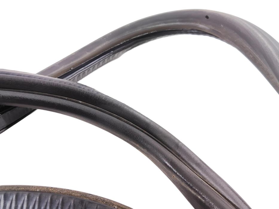 Uszczelka Klapy Bagażnika Audi A4 B6 Avant