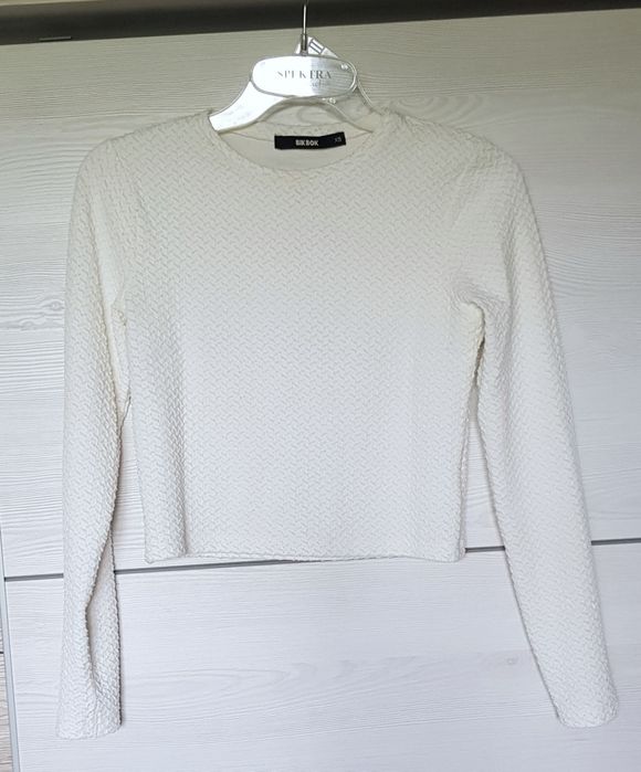 Teksturowana bluzka z długim rękawem longsleeve