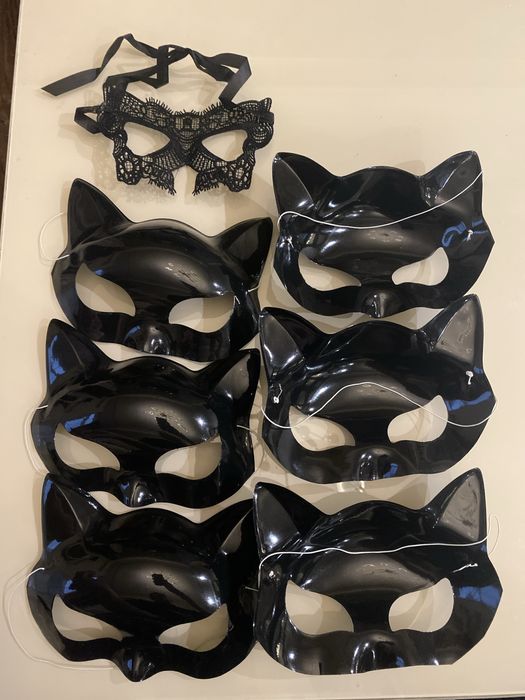 Маски карнавальні