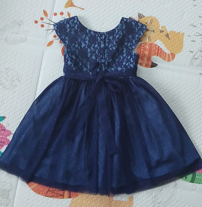 Сукня дитяча святкова, на вік 4 роки