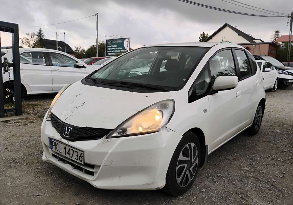 Honda Jazz 2013r, 1.2 LPG. Uszkodzony przód i lekko tył. Jeździ.