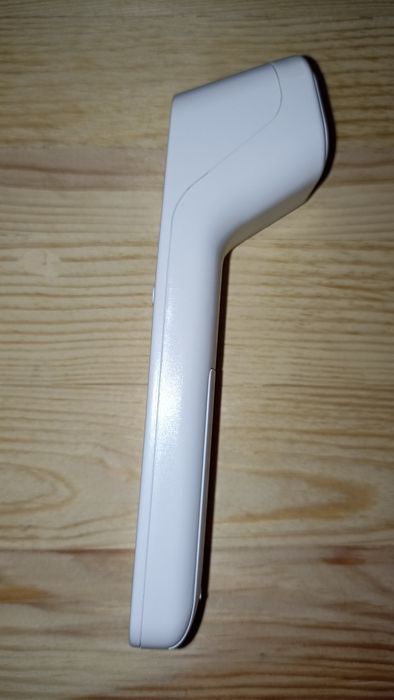 Безконтактний термометр