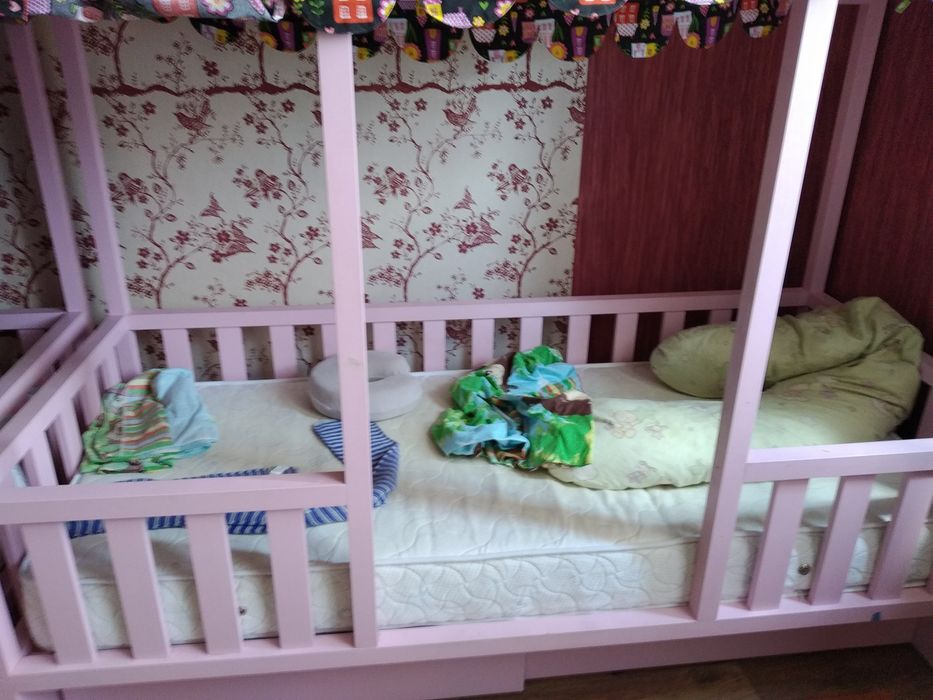Детская кровать.