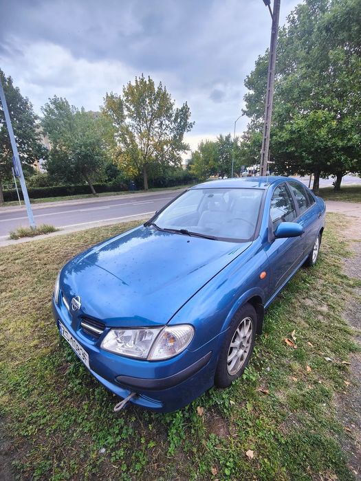 Nissan Almera