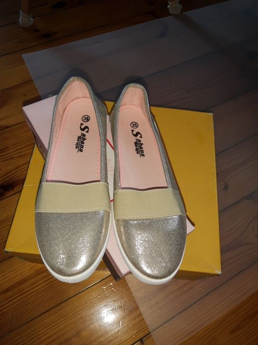 Złote balerinki nowe