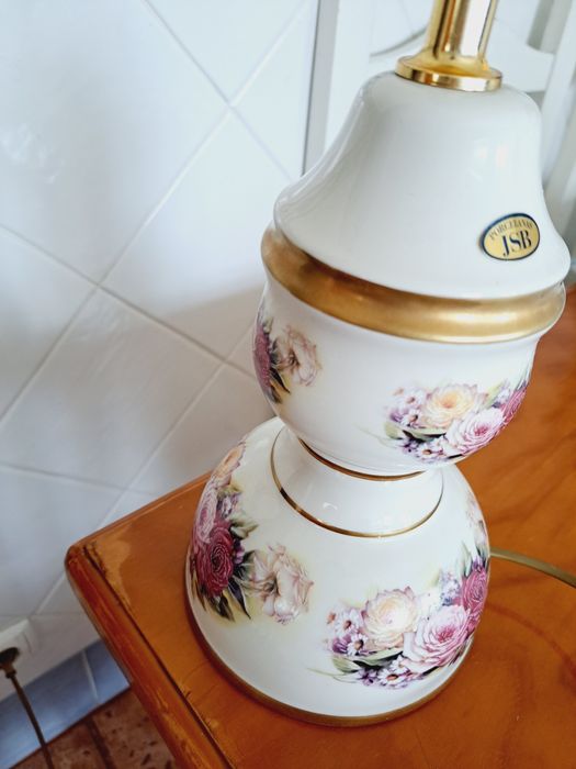 Candeeiro de porcelana