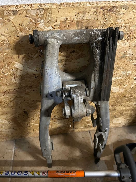 Escora traseira Yamaha TTR 250 com links