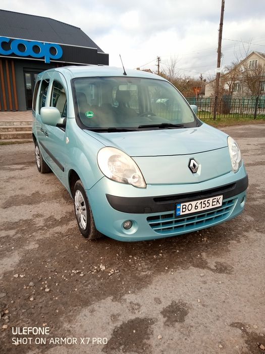 Рено Кенго. Оригінальний пасажир. Рідна фарба. Хороший стан, обслужена