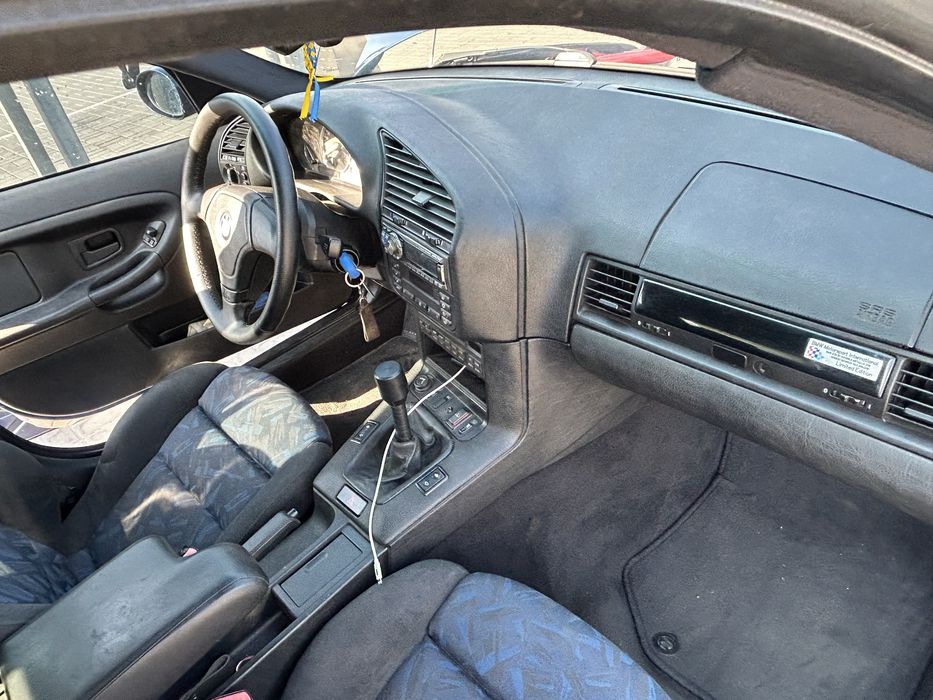 Продам BMW e36  328
