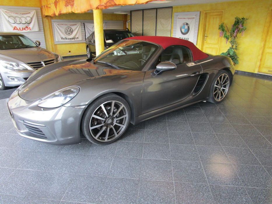 Porsche 718 Boxster T PDK