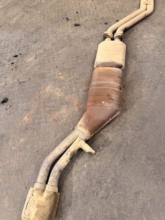 Kompletny wydech układ wydechowy tłumik katalizator BMW E30 325i 2.5i