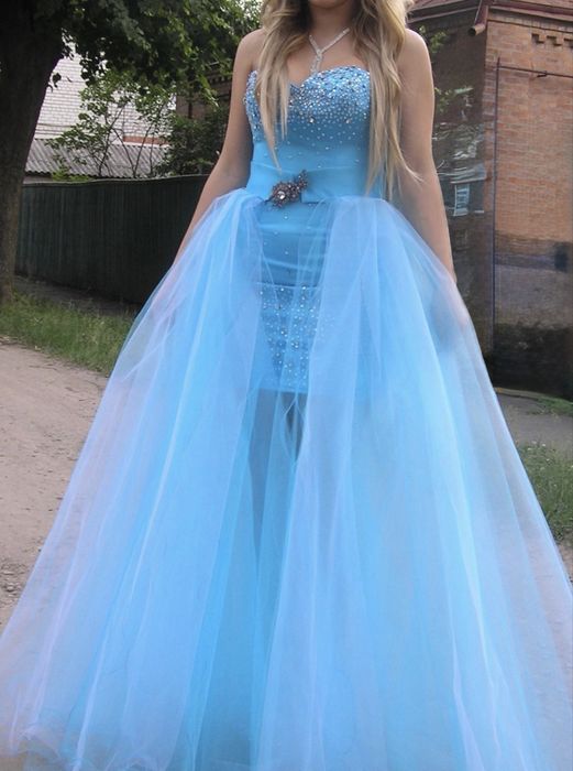 Продам вечерние платье