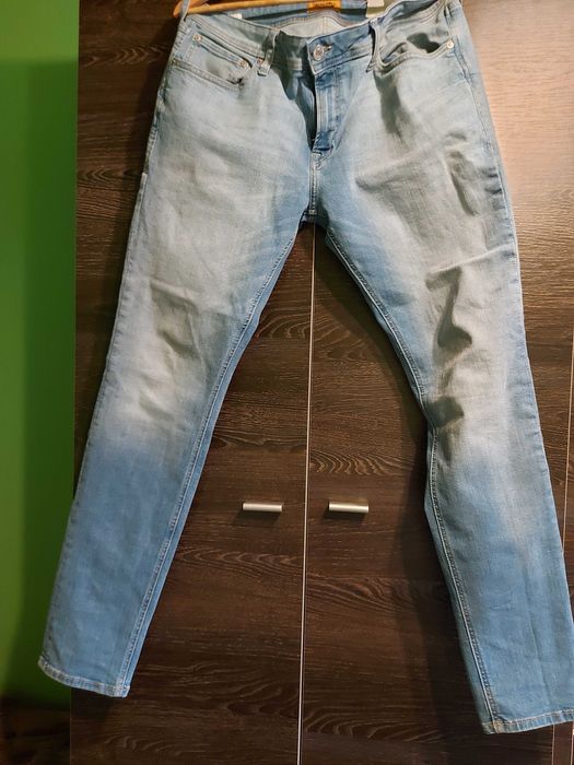 Spodnie jeansowe Jack& Jones