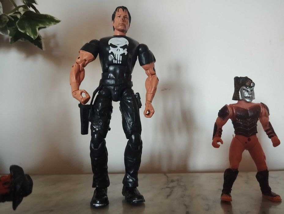 figuras colecionáveis.