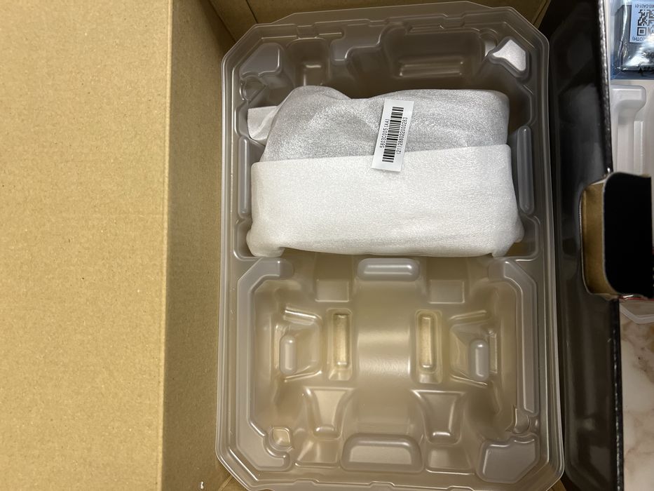 Canon EOS R8 body