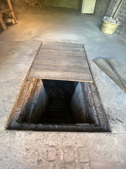 Продаж цегляний гараж