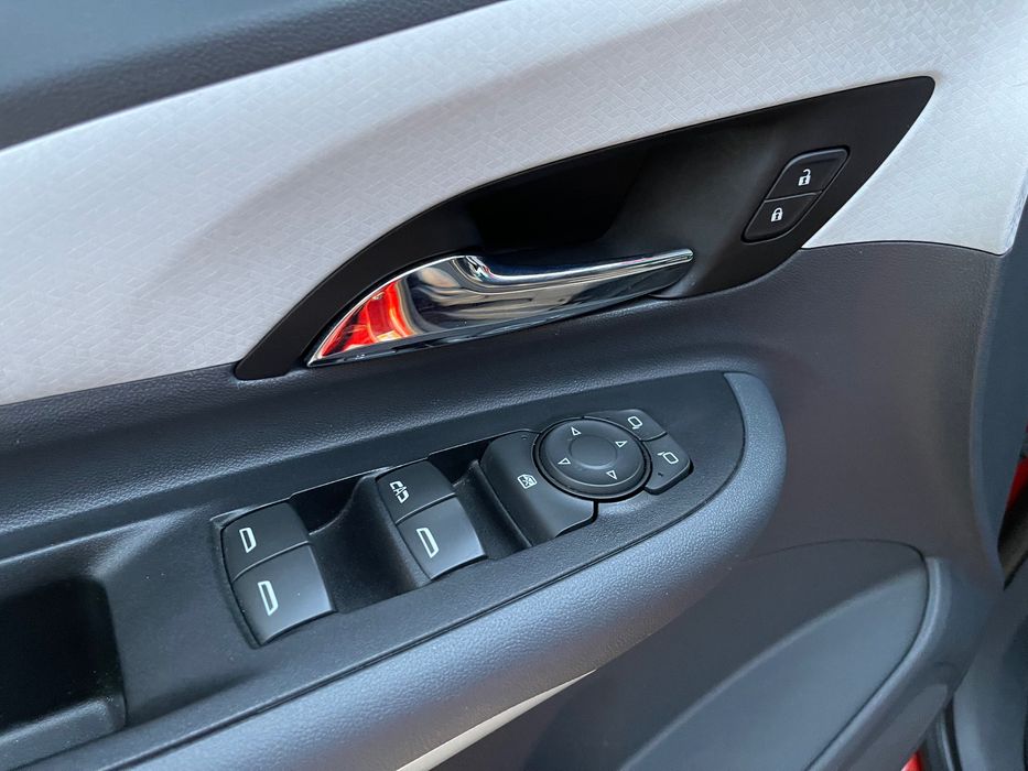 Chevrolet Bolt EV 2021 отличное состояние