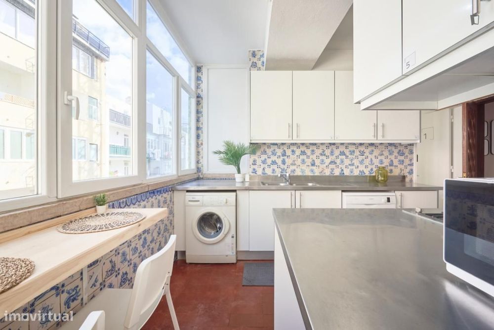 Quarto - localizado em Lapa Lisbon