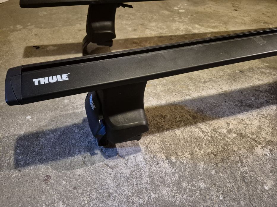Belki dachowe Thule Windgbar Evo czarne