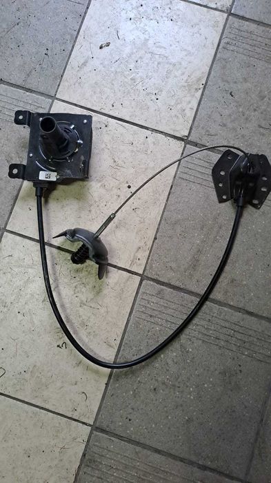 Winda koła zapasowego Renault Master 4