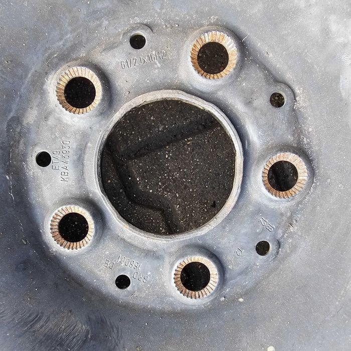 Felga stalowa używana 6,5x16 ET49 5x112x66,5 Mercedes A , B , CLA