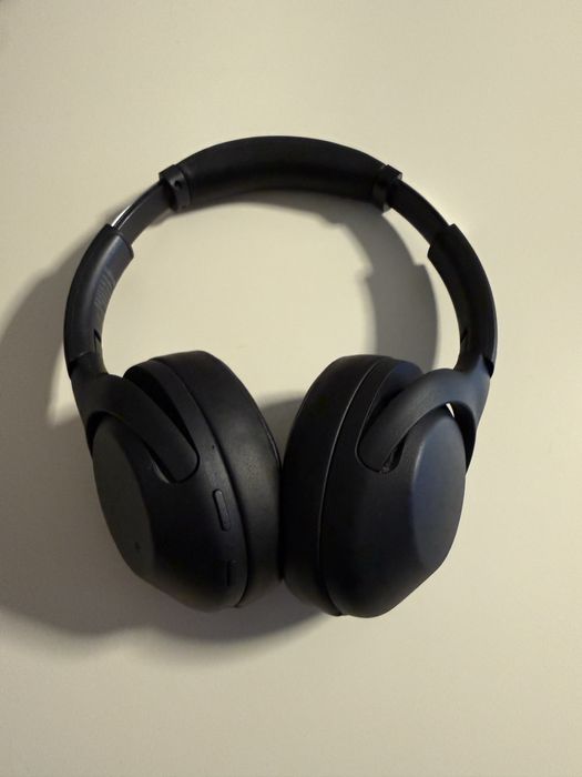 Auscultadores noise-canceling Sony WH-XB900N com Extra Bass